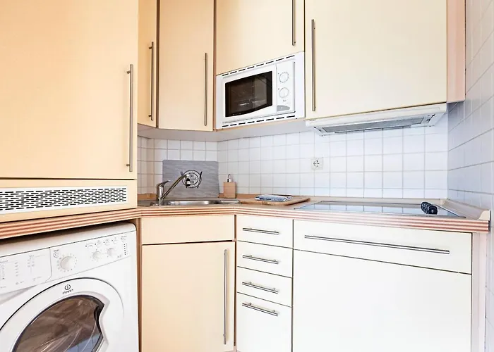 Cozy Flat In Foz By Lovelystay