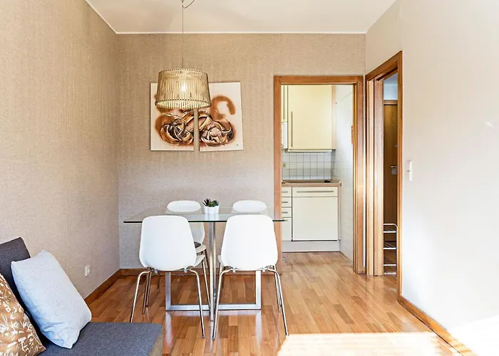 Cozy Flat In Foz By Lovelystay